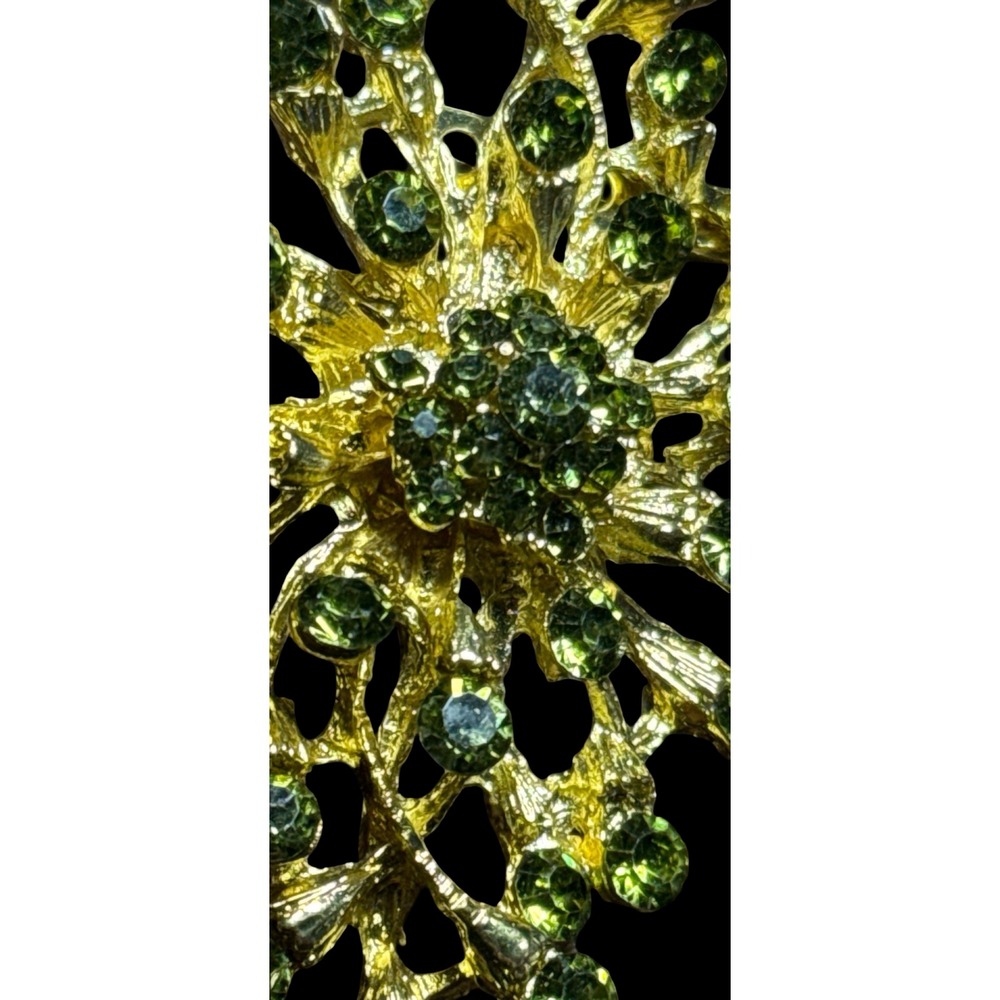 Vintage 1960s Green Rhinestone Atomic Burst Brooch Gold Tone Swedged Mid Century - Picture 2 of 5